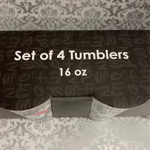 Disney Minnie Mouse Set of 4 Glass Tumblers - Picture 3 of 4